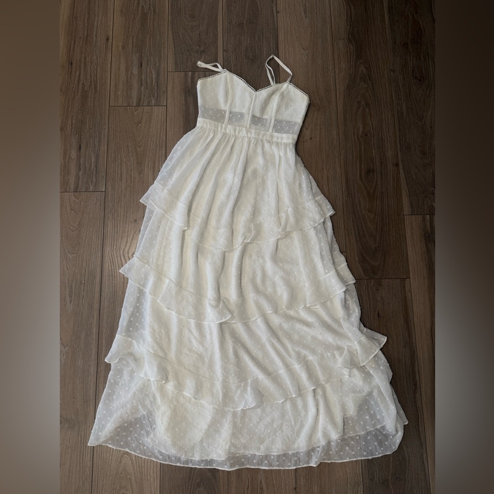Fame and Partners Ophelia Tiered Ruffle Dress size 4 - Picture 2 of 7